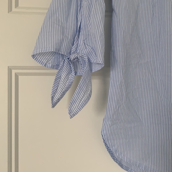 H&M Off the Shoulder Top - Picture 4 of 9